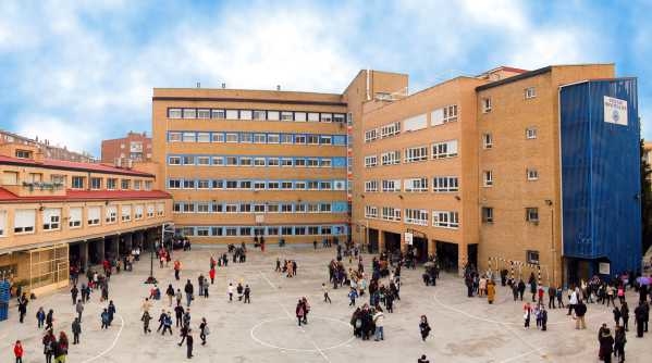 CCOO alerta de la retirada de los conserjes en los centros escolares de Badajoz en el inicio de curso