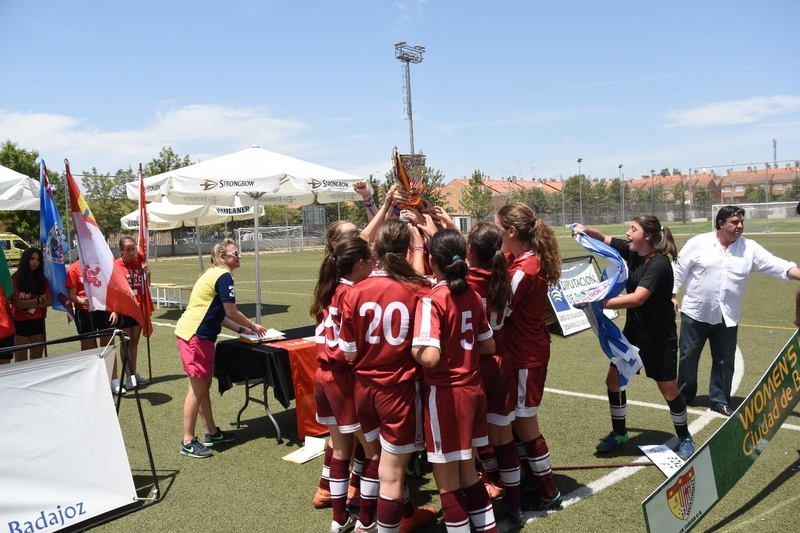 Llega la octava edición de la Womens Cup Ciudad de Badajoz en Fútbol 11   