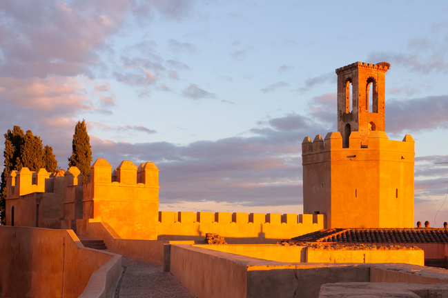 Amigos de Badajoz muestra la Alcazaba de la ciudad este jueves a través de una visita guiada nocturna