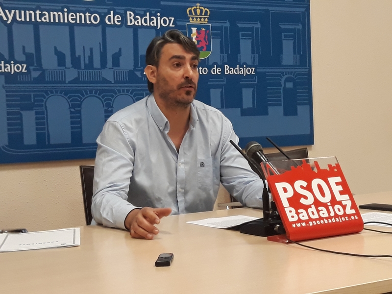 El PP ''bloquea'' el desarrollo de IFEBA según Luis Tirado