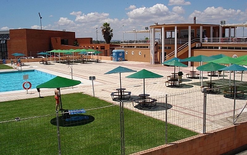 El PSOE de Badajoz denuncia que en la piscina de La Granadilla no haya servicio médico ni de seguridad