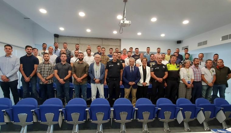 Toma de posesión de 35 nuevos agentes de la Policía Local de Badajoz