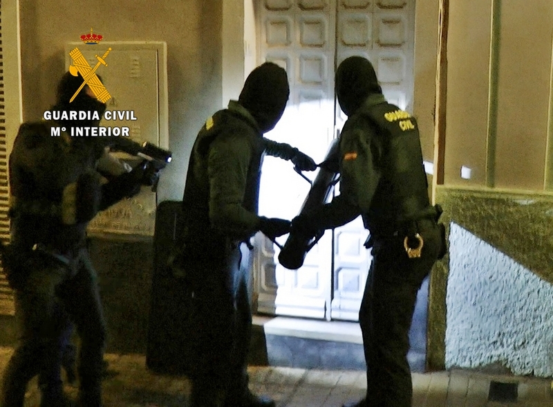 La Guardia Civil detiene a los integrantes de un grupo delictivo dedicados al tráfico de drogas en Badajoz