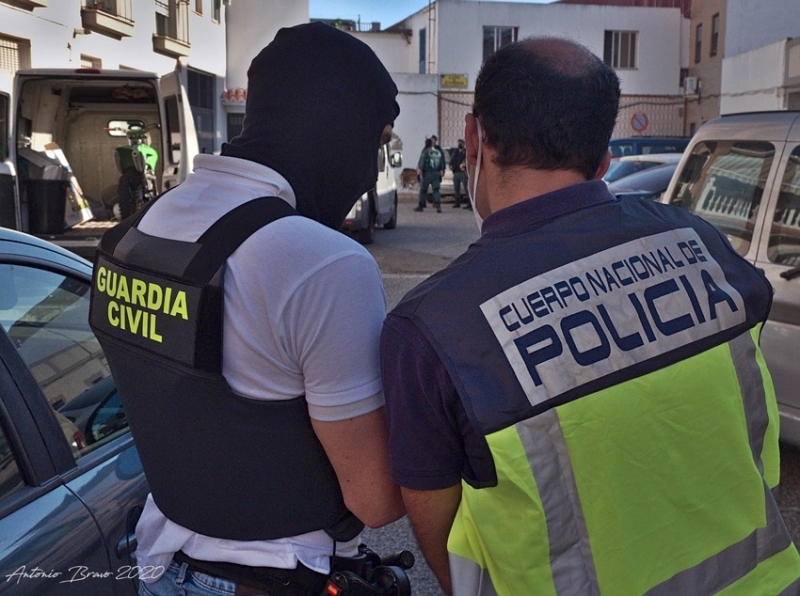 Desarticulada una organización delictiva dedicada al cultivo y tráfico de drogas en Badajoz