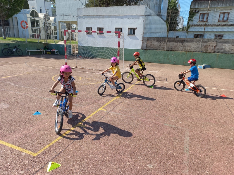 La Escuela Ciclista de la Fundación CB llena de hábitos saludables la RUCAB