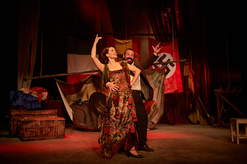 Este jueves llega al Lpez de Ayala la obra de Jos Sanchs Sinisterra Ay, Carmela!