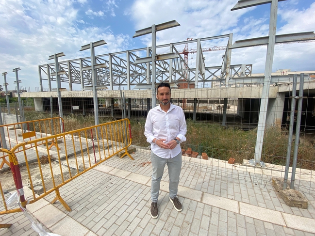 Cabezas: ''El Ayuntamiento pierde seis millones destinados a parados''