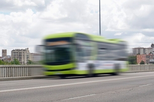 La Línea 18 de autobús urbano incrementa su flota y modifica sus horarios