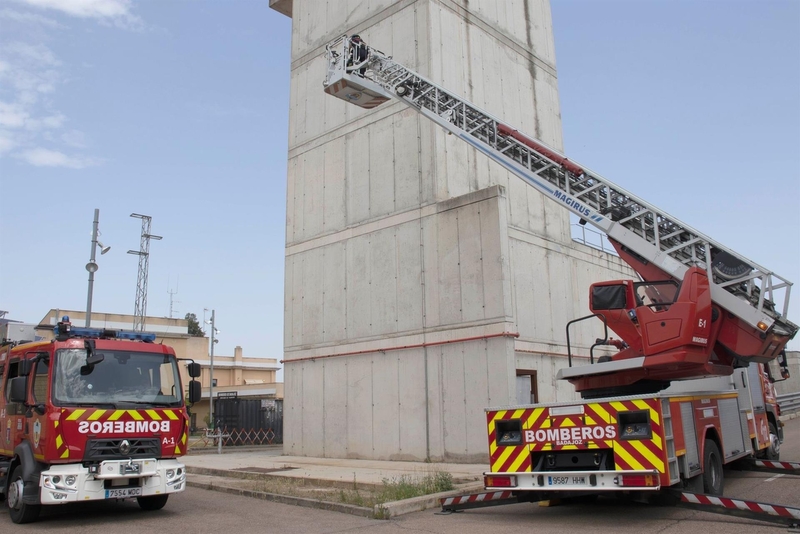 El Ayuntamiento destina un millón de euros a una nueva autoescala para el Servicio de Bomberos