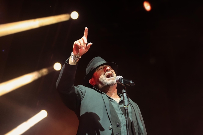 El 'orgullo barriero' cierra con broche de oro y colgando el cartel de 'sold out' el Alcazaba Festival de Badajoz