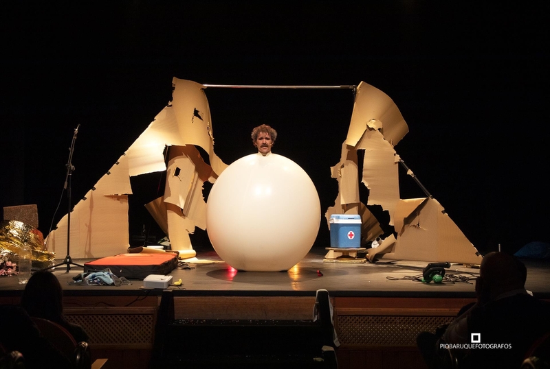 El gimnasta y comediante Wilbur actuá este viernes en Badajoz con su nuevo proyecto 'Fuego Salvaje'
