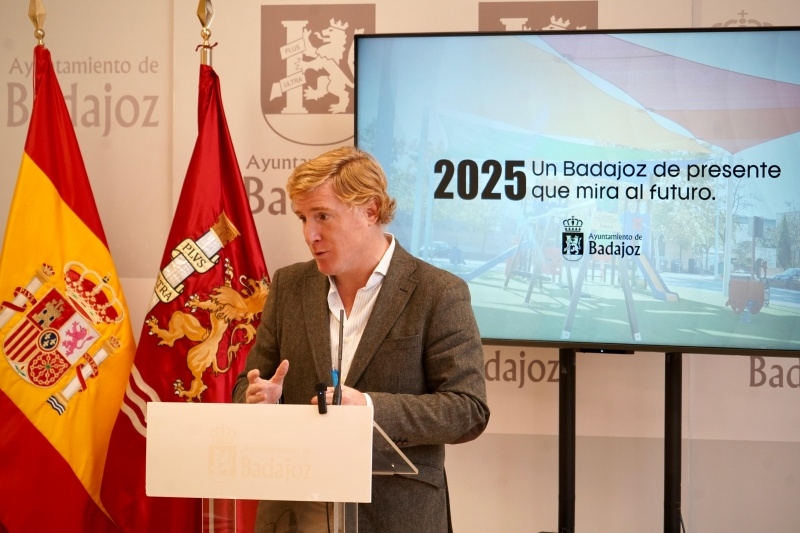 Gragera destaca que ''los datos, proyectos y resultados de 2025 reflejan una realidad clara: Badajoz avanza''