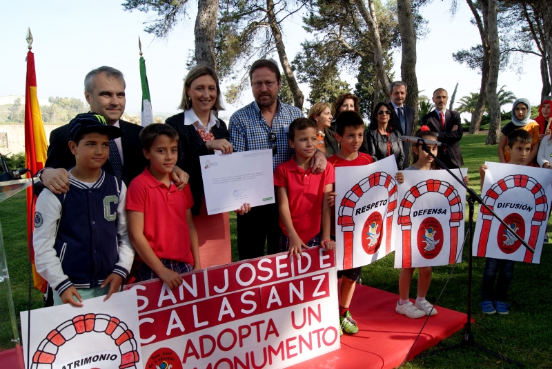 La ciudad de Badajoz se suma al programa ''La escuela adopta un monumento''