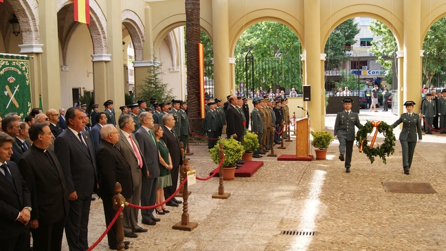 Diferentes autoridades se reúnen en la conmemoración del 170 Aniversario de la Guardia Civil 