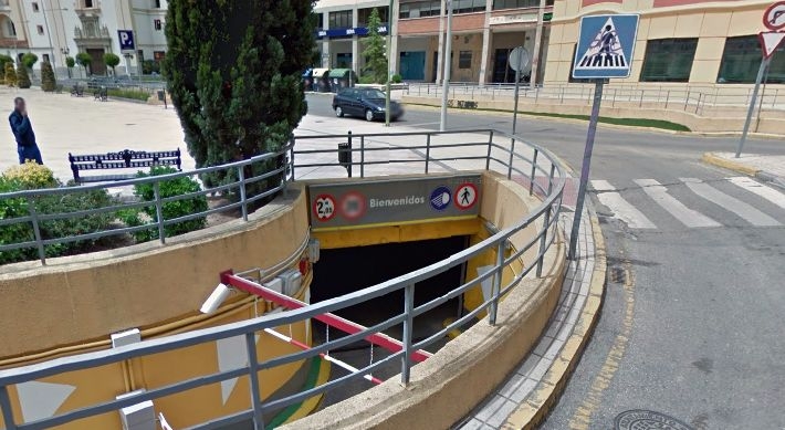 Imputada en Badajoz por intentar salir de un parking sin pagar 