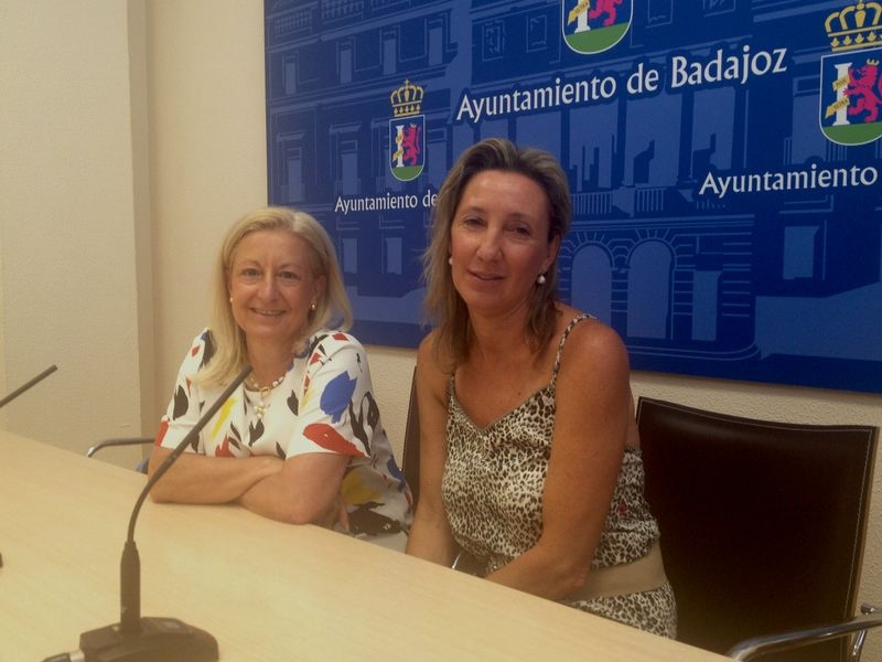 732 mayores disfrutarán de la IV Escuela de Verano para Mayores de Badajoz