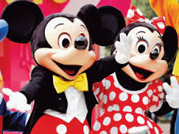 Los personajes de animación Mickey y Minnie visitarán a los niños ingresados en el Hospital Materno Infantil de Badajoz