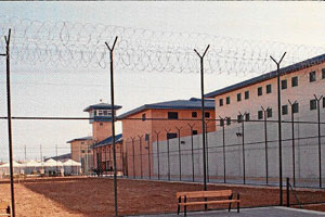 Una mujer detenida por intentar introducir sustancias estupefacientes en el Centro Penitenciario de Badajoz