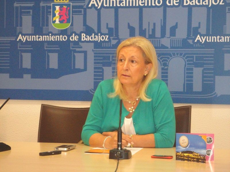 El Ayuntamiento de Badajoz celebrará el 'Mes del mayor' con rutas guiadas o nocturnas, viajes o un campeonato de petanca