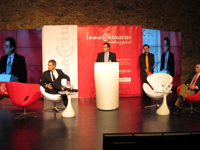 El Congreso Innocámaras debate en Badajoz las últimas tendencias en el campo de la innovación y los retos de futuro