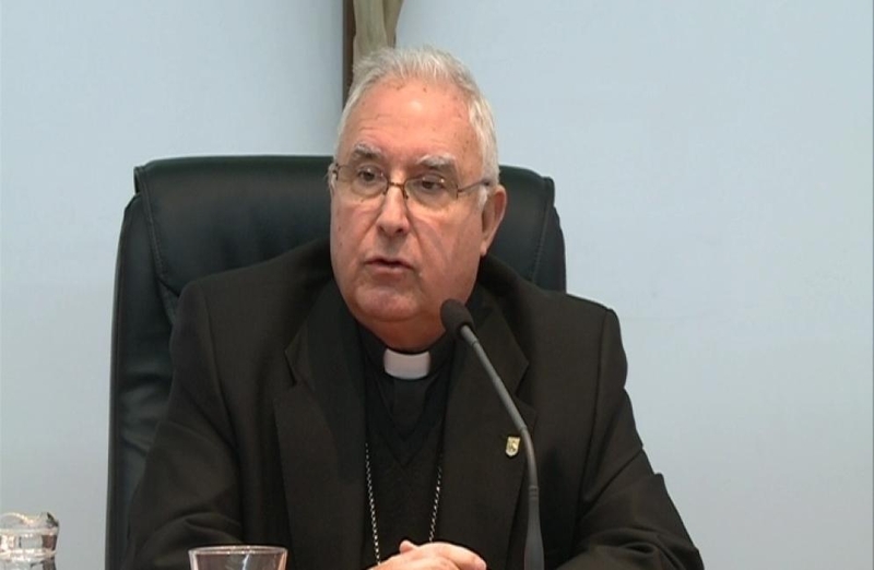 El arzobispo de Mérida-Badajoz señala que la Iglesia está abierta al acercamiento con el Islam pero admite su dificultad
