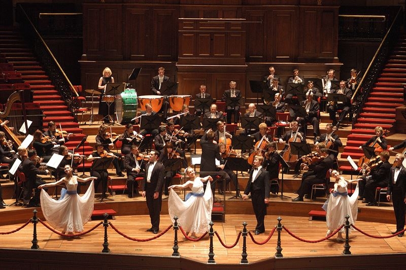 La orquesta Johann Strauss ofrece un concierto este sábado en el Teatro López de Ayala 