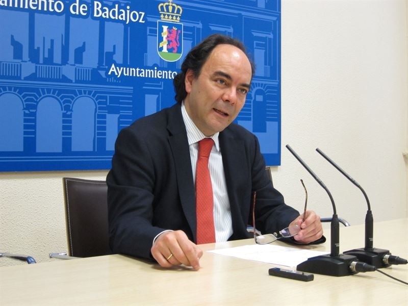 El Ayuntamiento de Badajoz trabaja en habilitar nuevos fondos para la demolición del 'Cubo'