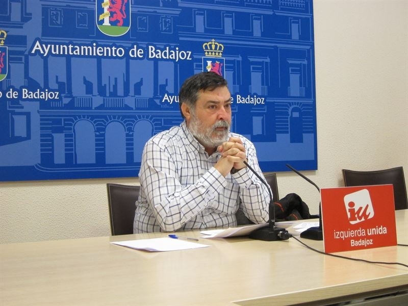 La Presidencia de IU Extremadura propone la suspensión de militancia durante un año de Manuel Sosa