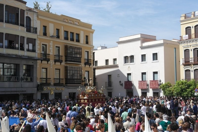 Los turistas dejaron unos ingresos directos de 1,1 millones en Badajoz durante la Semana Santa