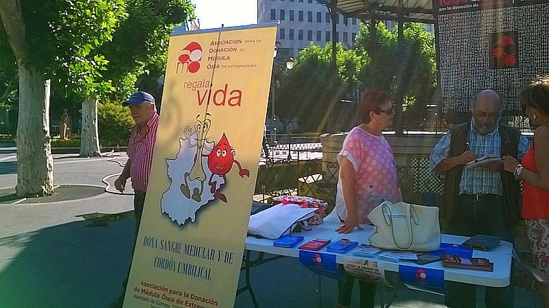 Se inicia en Badajoz la campaña ''1000 caras por la donación de médula ósea''