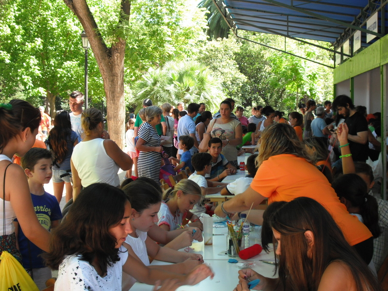 Alrededor de 600 niños visitan cada día los talleres del parque de Castelar