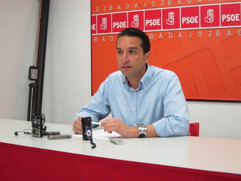 El PSOE reprocha al alcalde que ''no sepa a estas alturas del año'' si habrá Plan de Impulso