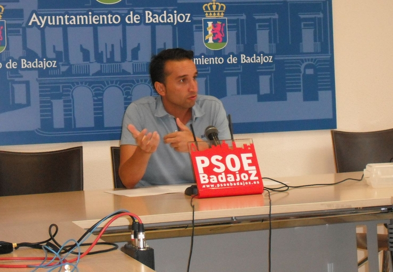 El PSOE asegura que el ayuntamiento ha dejado de colaborar con el 112