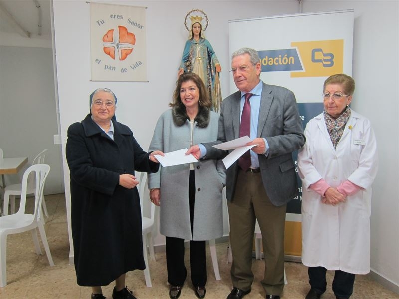 La Fundación Caja Badajoz reparte 10.800 euros entre los comedores y el Banco de Alimentos de Badajoz