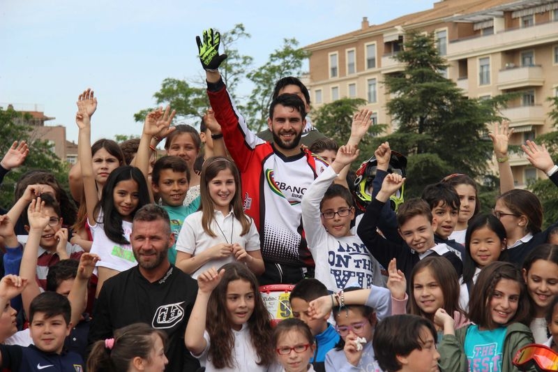 El circuito de BMX de Badajoz abre sus puertas a los colegios de la ciudad