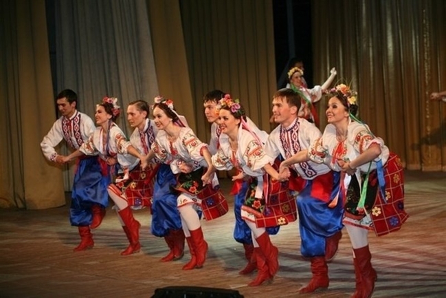 Grupos de Rusia, Puerto Rico y España actuarán este sábado en Badajoz en el último espectáculo del festival folklórico