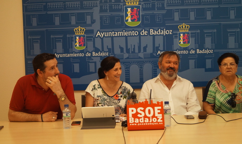 El Grupo Municipal Socialista denuncia el agravio comparativo del Cerro de Reyes y otros barrios