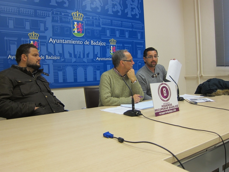 Podemos Recuperar Badajoz y Acaex critican que no se aplica el cambio del artículo 10 de la Ordenanza de venta ambulante