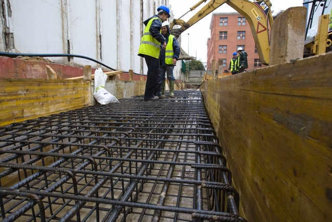 UGT denuncia ante la Inspección de Trabajo de Badajoz incumplimientos y abusos laborales en la construcción