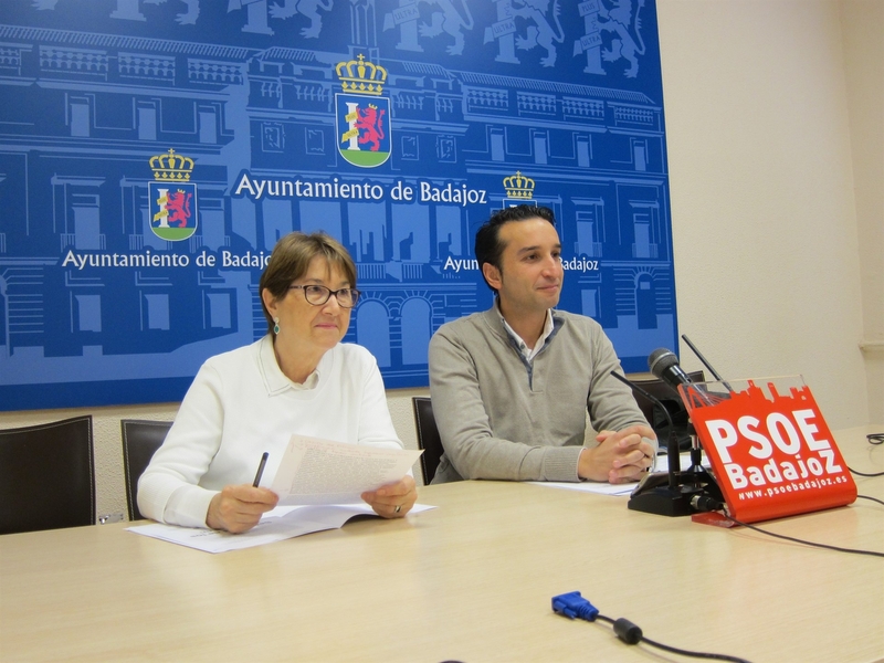 El PSOE local de Badajoz insiste en que las mociones de censura ''no se anuncian, se presentan''