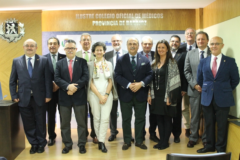 El Colegio de Médicos de Badajoz constituye la nueva Comisión Deontológica
