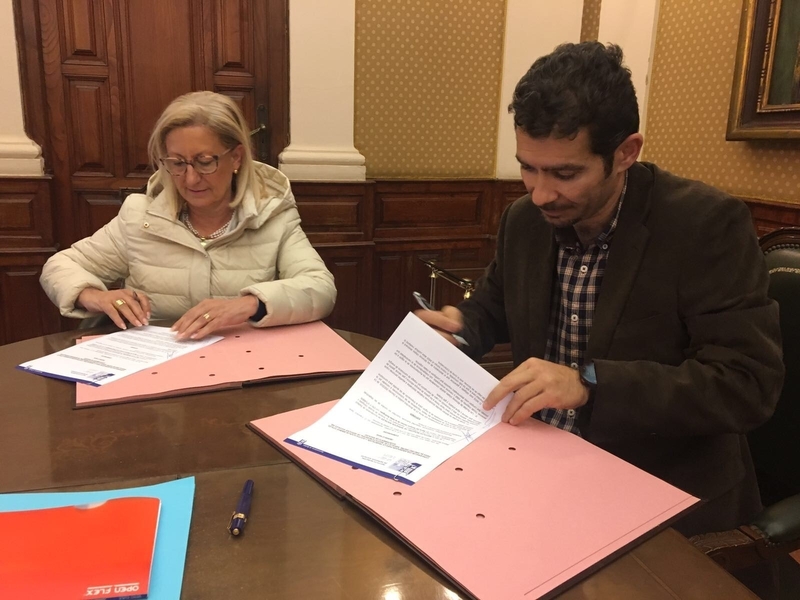 Un convenio entre el IMSS y Aqualia regulará en Badajoz el pago de las facturas de agua de las Ayudas de Mínimos Vitales