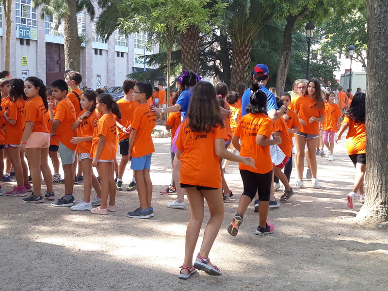 ''Vive el Verano'' se clausura en Castelar con la Gymkana ''Kahunka'' en la que han participado 400 niños
