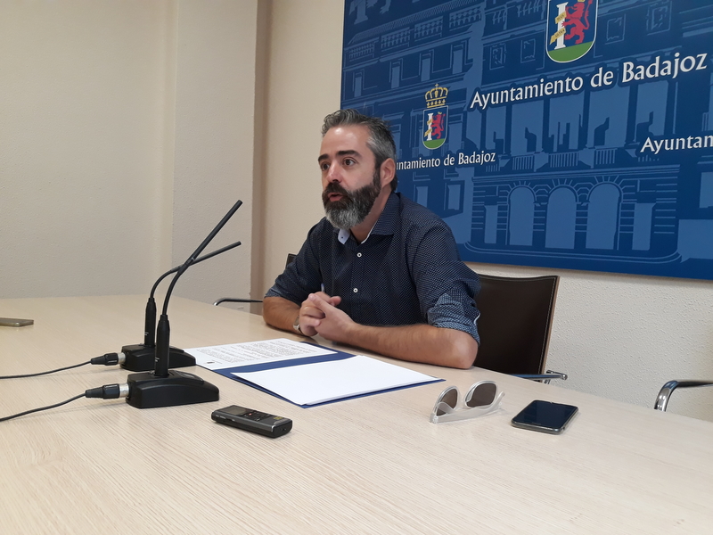  El Ayuntamiento formalizará en los próximos días un convenio con la Junta para el  mantenimiento de los yacimientos arqueológicos de la Alcazaba