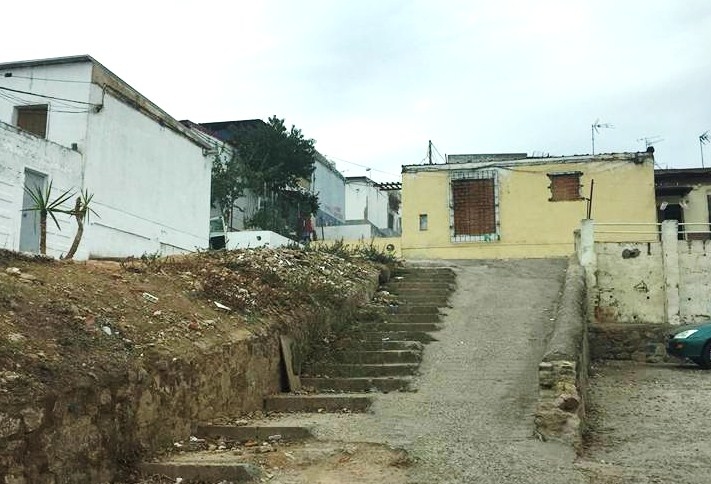 La barriada de las 800 es ''inhabitable'' para las personas con movilidad reducida según Borruel