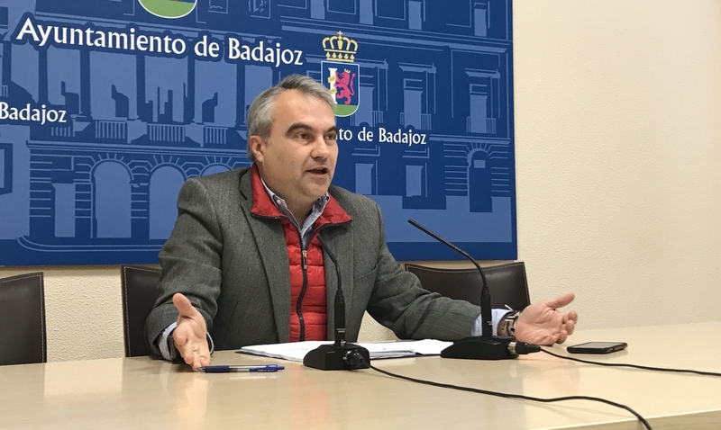 Fragoso echa en falta la autovía Badajoz-Cáceres en los presupuestos extremeños