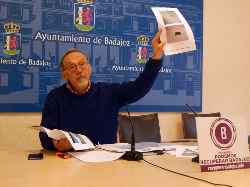 PODEMOS Recuperar Badajoz pide una solución urgente para las deficiencias en el Colegio de Los Ángeles