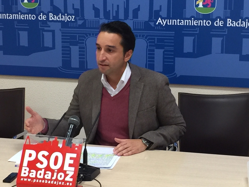 El PSOE urge al PP a crear los centros cívicos de Valdepasillas-La Paz, Cerro Gordo y La Pilara