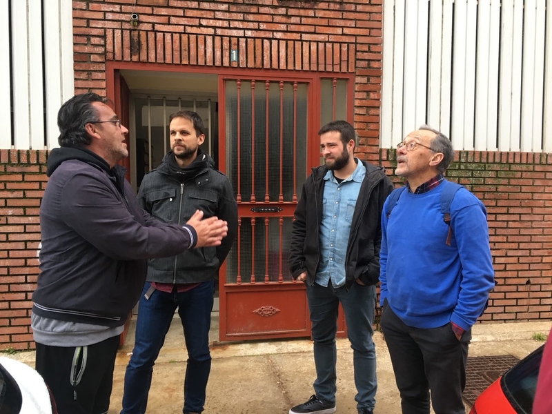 Podemos Extremadura exige una solución urgente al ''problema habitacional'' de Suerte de Saavedra