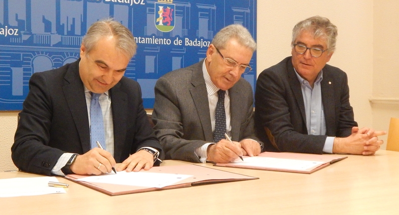 Caja Badajoz financiará con 60.000 eventos culturales en Badajoz